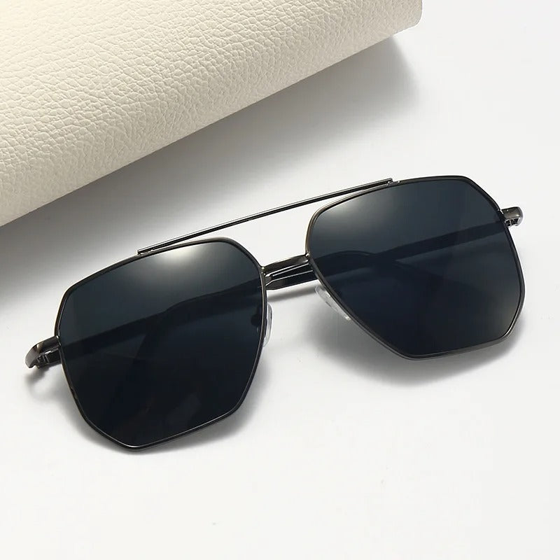 The Vanguard Frames